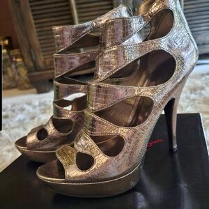 Elegant Metallic High Platform Heel Sandals